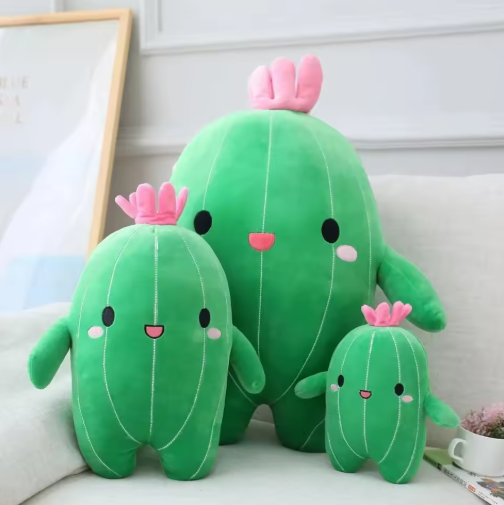 3 peluches cactus
